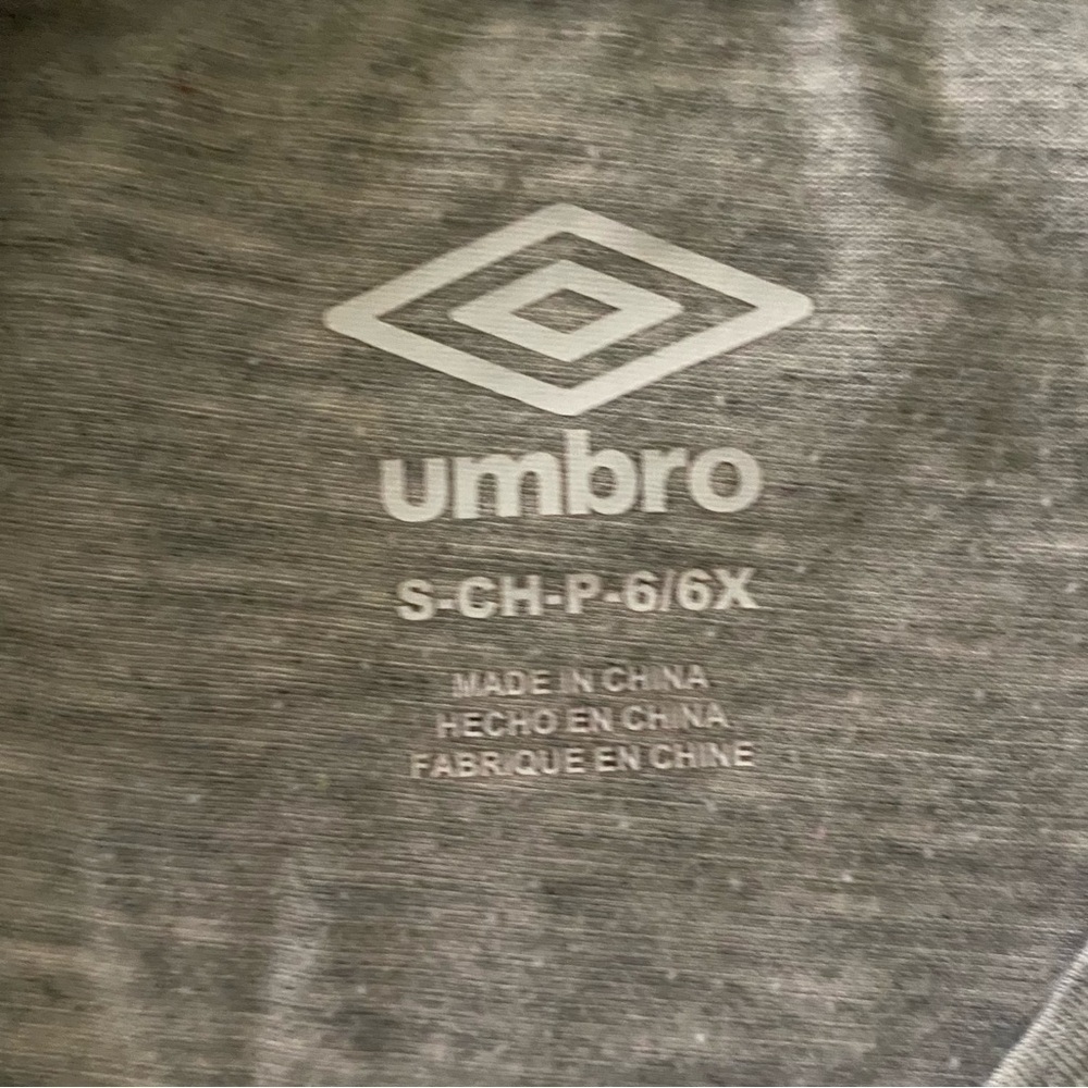 NIKE & UMBRO-GIRLS SIZE 6-ATHLETIC BUNDLE - Picture 6 of 6